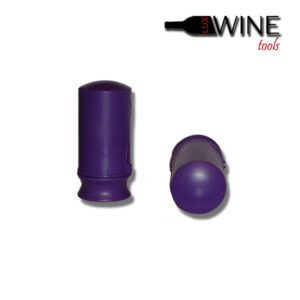 Pulltex wine aroma saver with built-in vacuum pump, functioning as a stopper preserving bouquet and freshness of wine